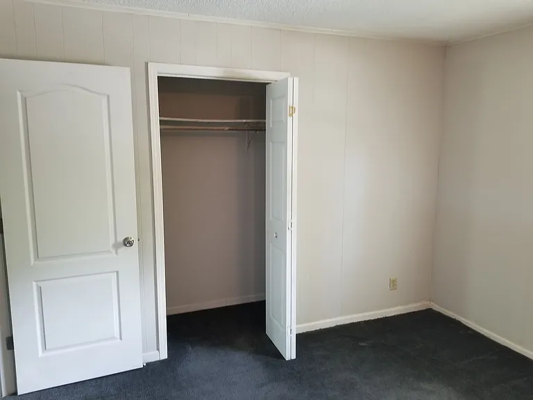 135 Gore Rd #B — Photo 1