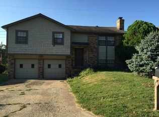 5427 Crest Dr, Kansas City, KS 66106