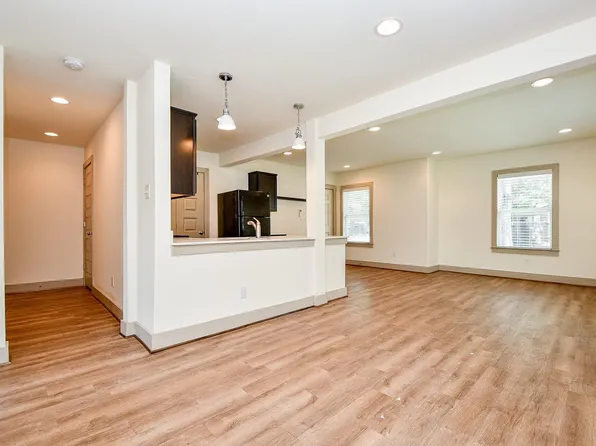 1011 Enid St #2, Houston, TX 77009