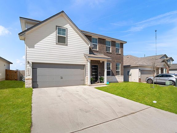 2nd image of 16523 Rosemary Ridge