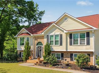 22 Farmbrook Dr SW, Cartersville, GA