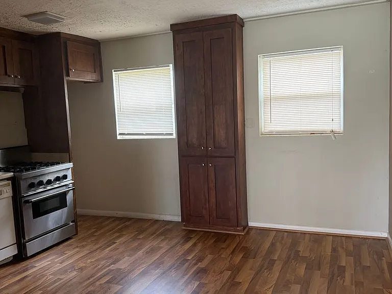 1135 Woodland Ave: Woodland Apartments — Photo 14