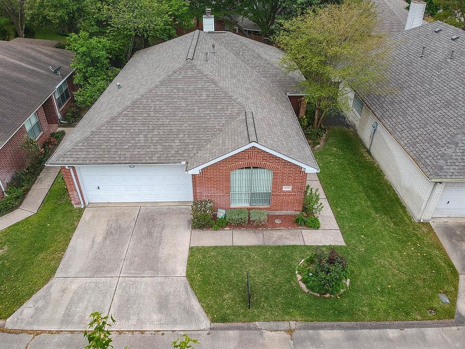 1st image of 10331 Emerald Oaks Dr