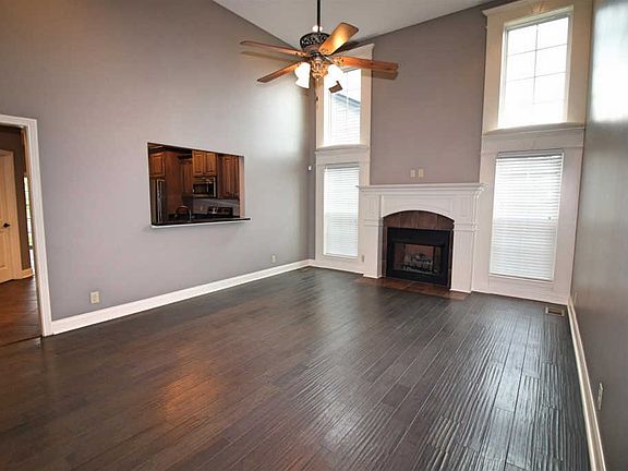 3rd image of 2279 Killington Dr