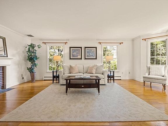 4th image of 2261 Massachusetts Ave