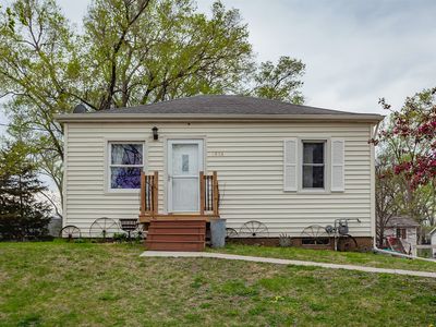 1916 E 40th Ct, Des Moines, IA, 50317
