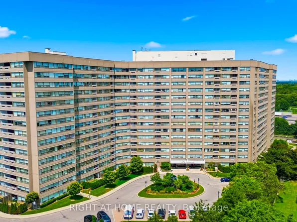 475 The West Mall #419, Toronto, ON M9C 4Z3