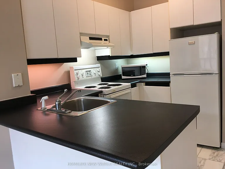 7 King St E #1202 — Photo 8