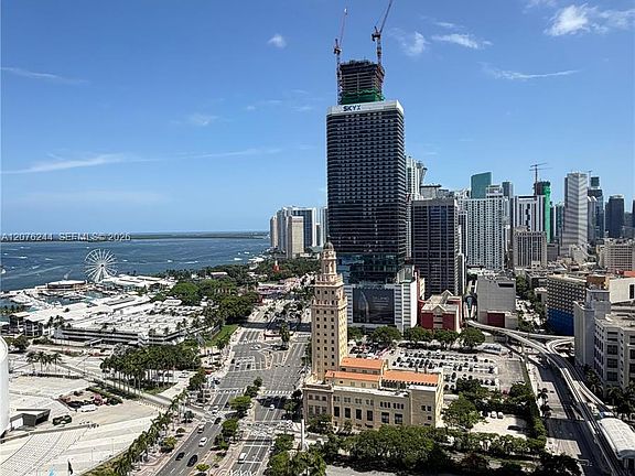 3rd image of 888 Biscayne Blvd APT 2702