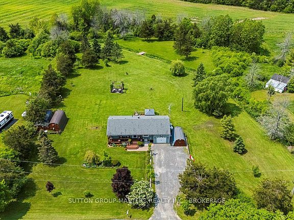 3rd image of 84 Plumb Rd