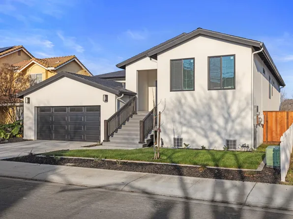 1121 Crater Ave, Modesto, CA 95351