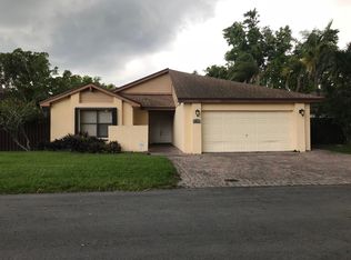 5212 SW 151st Pl, Miami, FL 33185