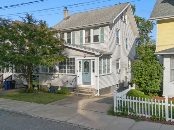 4 Park Dr, West Orange Twp., NJ 07052