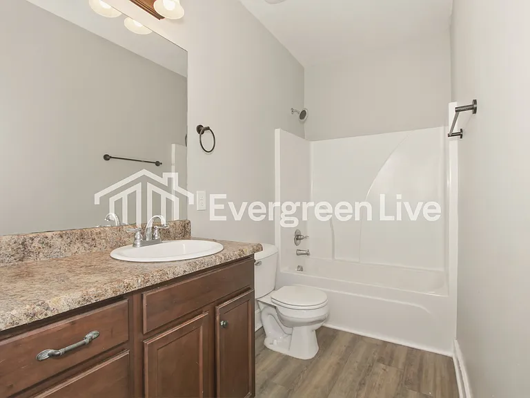 5849 Cheshire Cove Trl — Photo 10