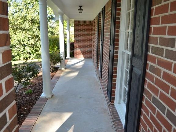 3rd image of 3688 Sullivan Dr