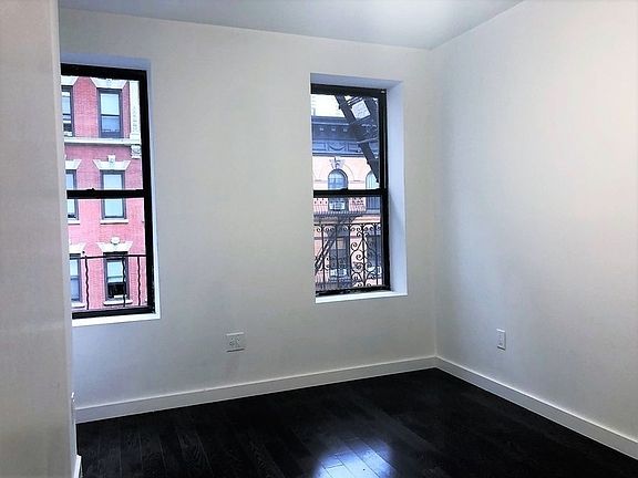 3rd image of 226 E 53rd St #5B2