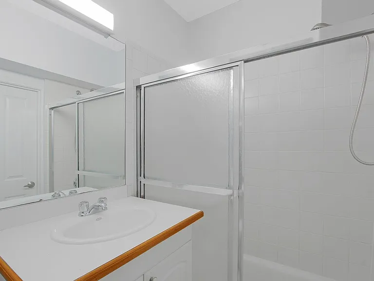 140 Boylston St #5 — Photo 8