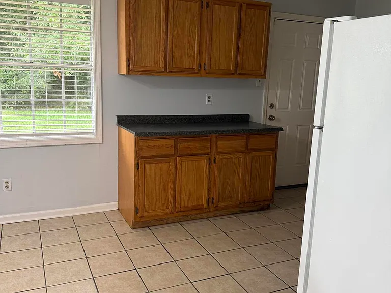 567 Shannon Dr — Photo 11