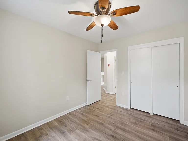 5109 Glenwood Way — Photo 25