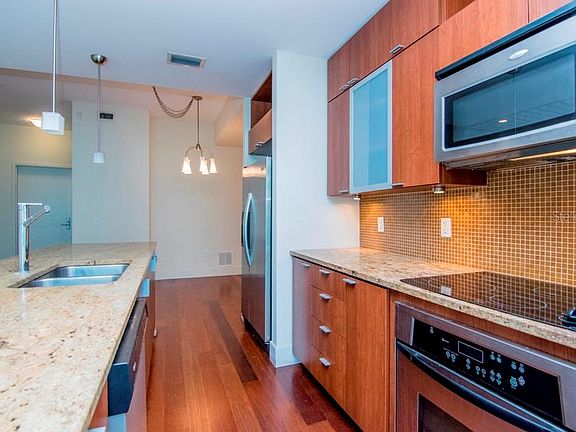 4th image of 111 N 12th St Unit 1714