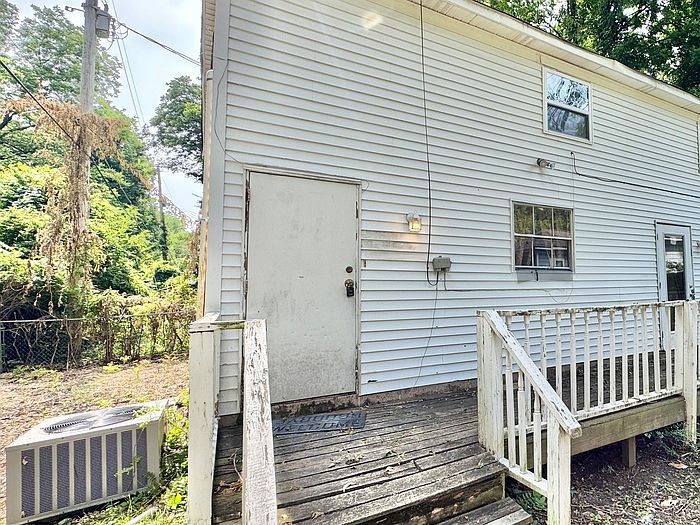 1st image of 3569 Douglass Ave #3
