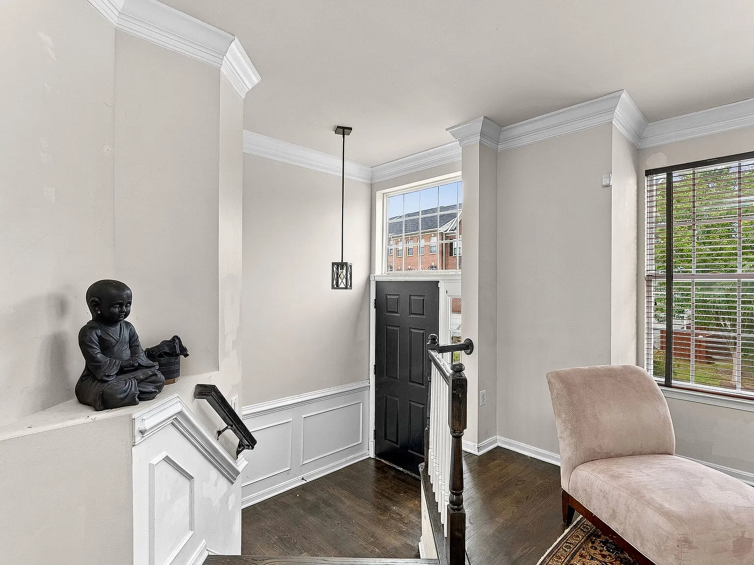 3 bed, 2154 sqft, $3,300 — Photo 3