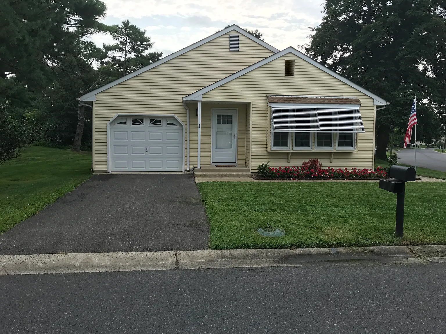2 bed, 1600 sqft, $2,500 — Photo 1