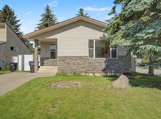 6237 13th Ave NW, Edmonton, AB T6L2E5