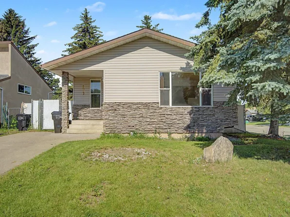 6237 13th Ave NW, Edmonton, AB T6L 2E5