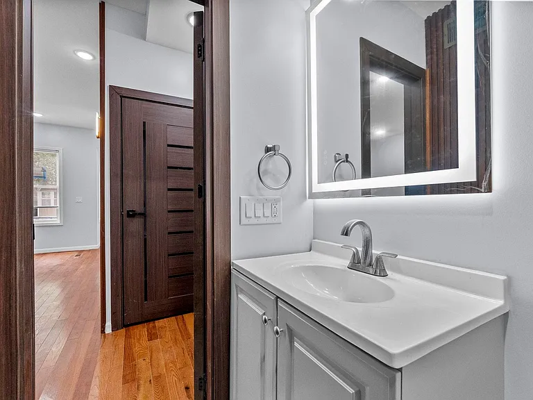100 Atlantic St — Photo 15
