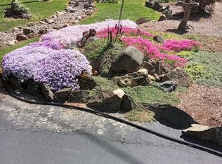 2164 Russell Rd, Merlin, OR 97532