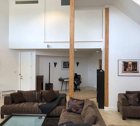 2nd image of 1621 N Colonial Ter #1