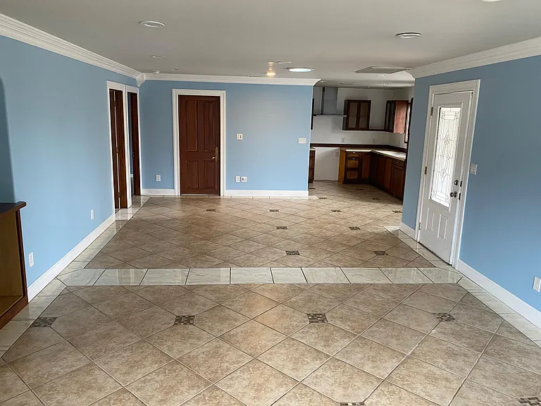 4541 Saint Elmo Dr — Photo 38