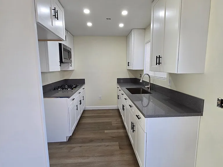 12725 Navajo Rd #2 — Photo 5