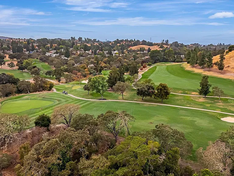 825 Golf Club Cir — Photo 19