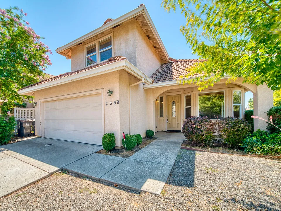 2369 Rodin Pl