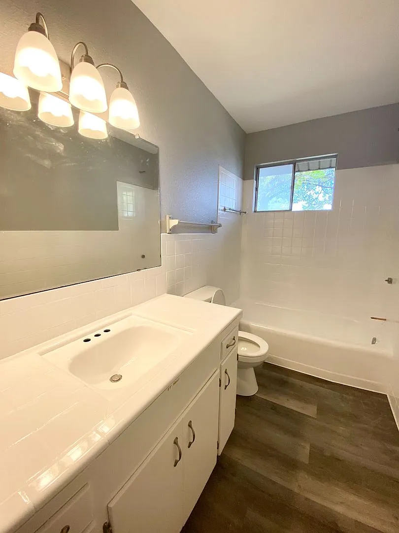 Cute 3 Bedroom, 1.5 Bath Home In College Hills Available Now! — Photo 4