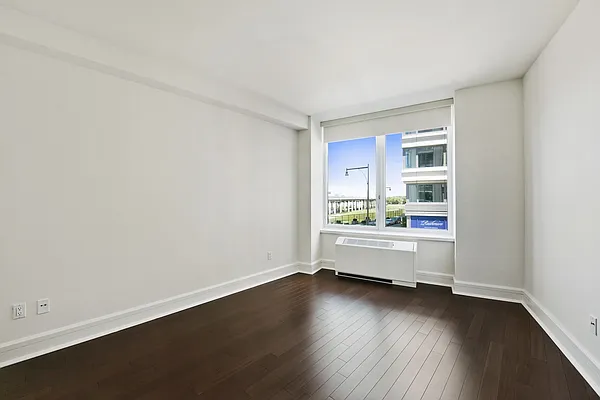 Rented by Nest Seekers International | media 30