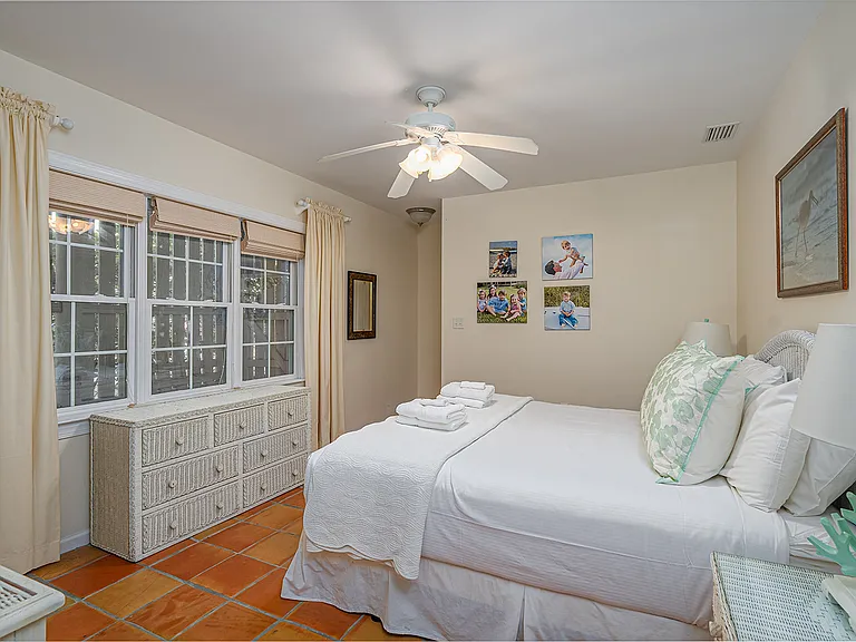 1701B Chatham Ave — Photo 23
