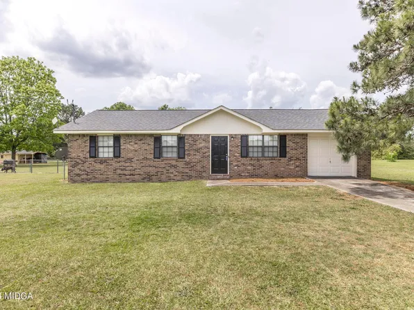 97 Clive Blvd, Fort Valley, GA 31030