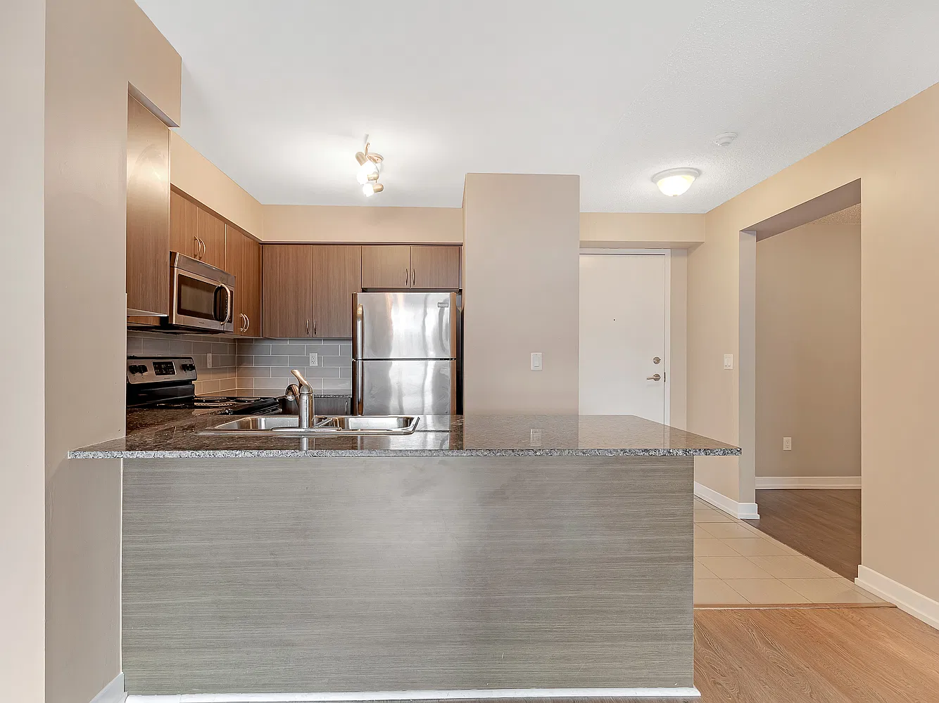 Upside down 2 - 812 Lansdowne Avenue — Photo 3