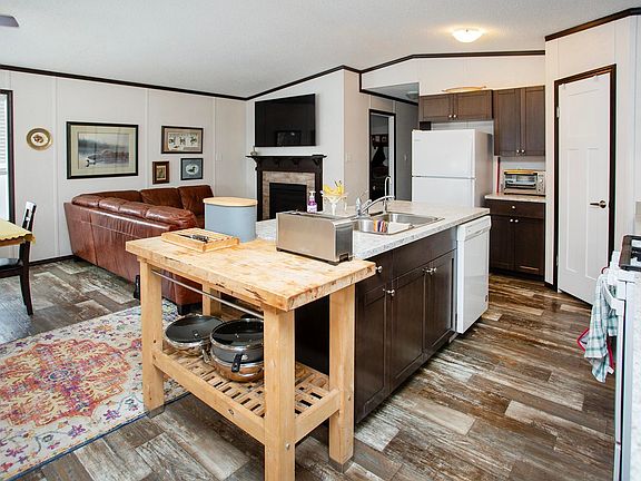 4th image of 56025 Range Rd #241