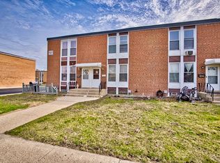 1857 Pine St, Des Plaines, IL