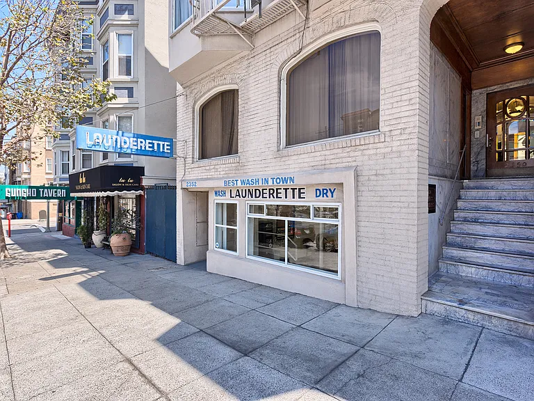 2350 Van Ness Ave #7 — Photo 2