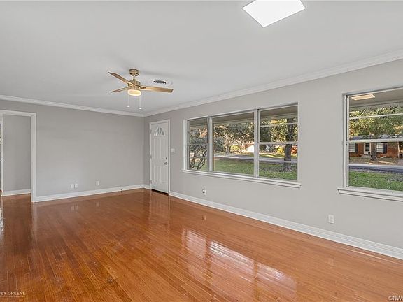 3rd image of 5304 Old Mooringsport Rd