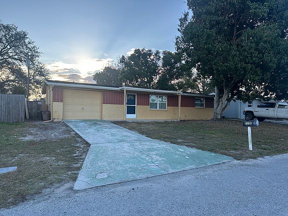 2nd image of 2132 Hess Dr