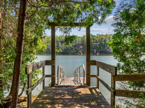 44 Seabreeze Lane, Harpswell, ME 04066