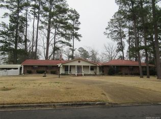 607 5th St NE, Springhill, LA 71075