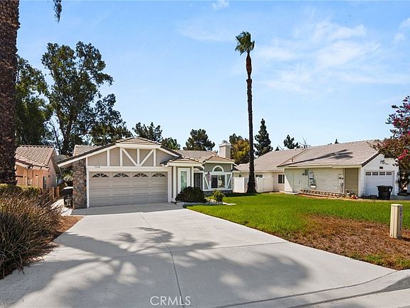 3rd image of 7266 Linares Ave
