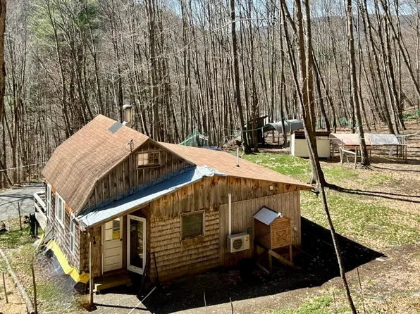 307 South Street, Middletown Springs, VT 05757
